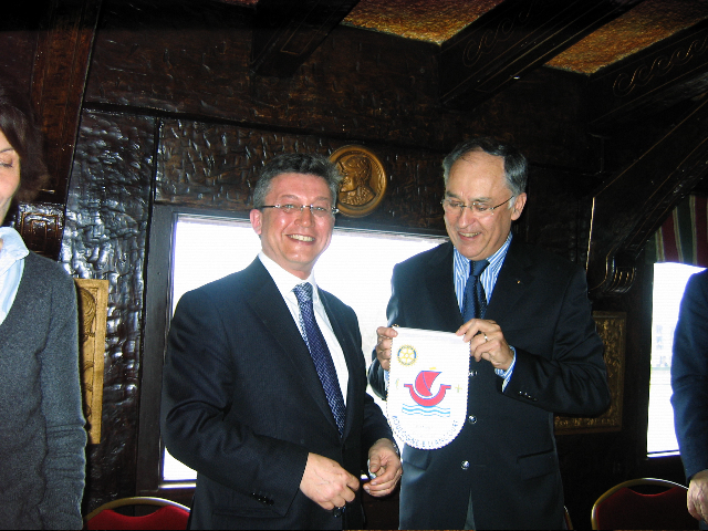 Avec Claude Bouilly, président du Rotary Club de Boulogne-Billancourt